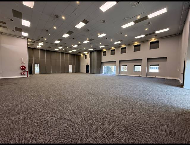 1,481M² OFFICE TO LET IN PARKTOWN